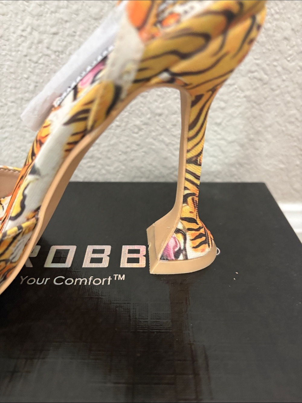 Tiger-Print Slingback Block Heels - Picture 4 of 8